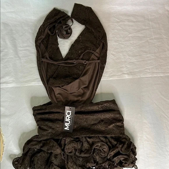 Elegant Brown Backless Lace Dress - Picture 7 of 8